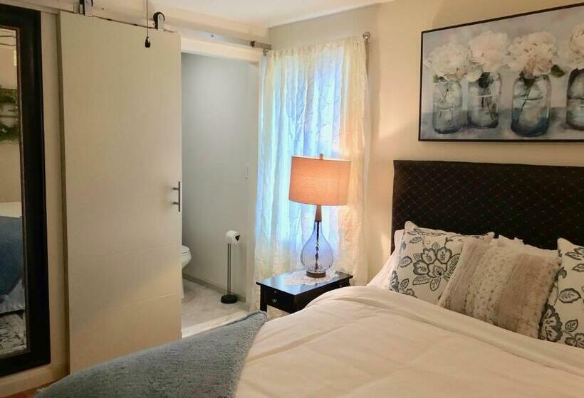 标准间, The Little Italy Of Niagara Falls Bed & Breakfast