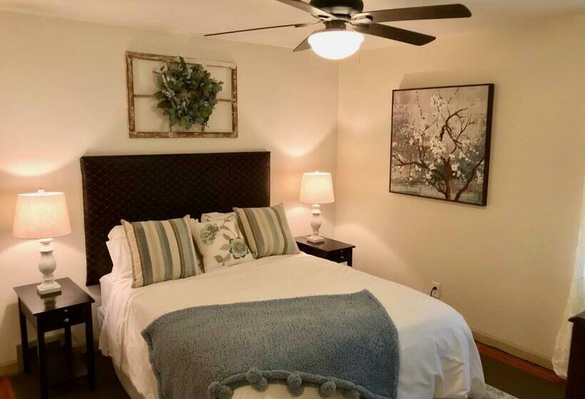 标准间, The Little Italy Of Niagara Falls Bed & Breakfast