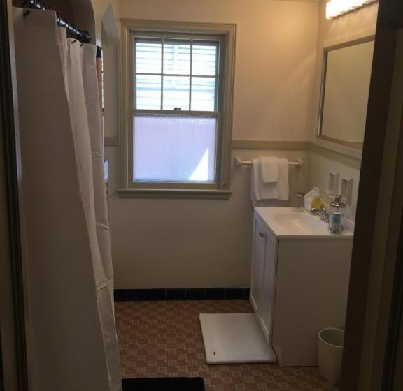 标准间, The Little Italy Of Niagara Falls Bed & Breakfast