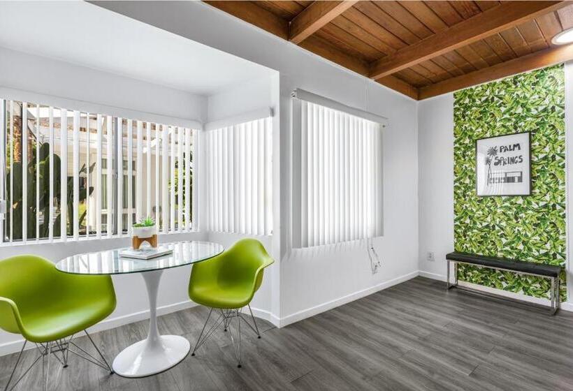 스위트, The Three Fifty Hotel, A Kirkwood Collection