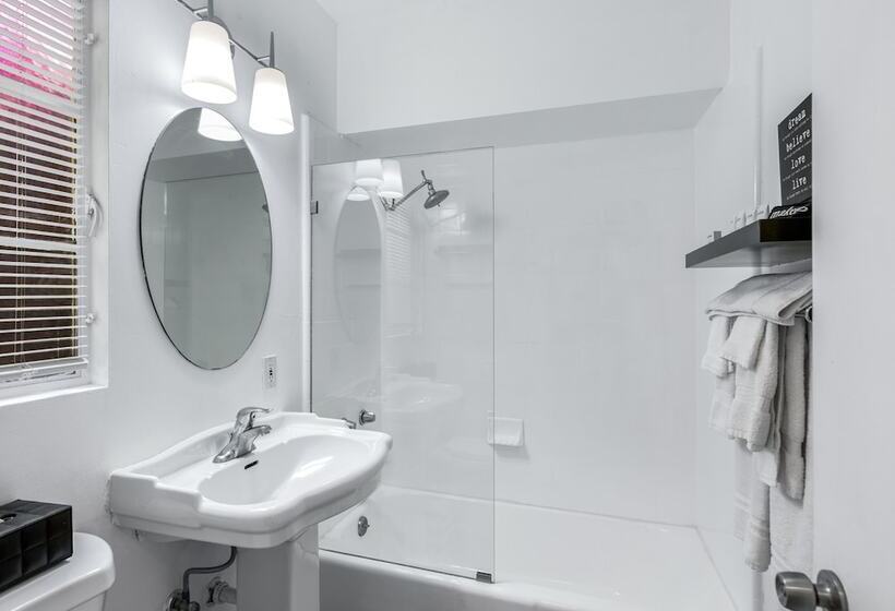 Suite, The Three Fifty Hotel, A Kirkwood Collection