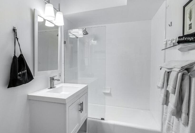 ジュニアスイート, The Three Fifty Hotel, A Kirkwood Collection