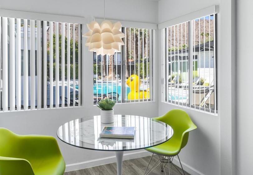 스위트, The Three Fifty Hotel, A Kirkwood Collection
