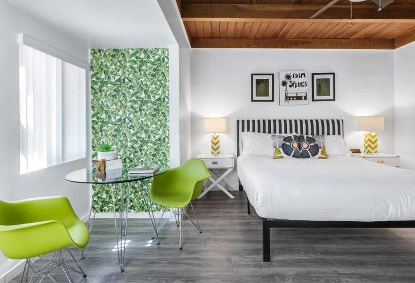 スタンダードスタジオ, The Three Fifty Hotel, A Kirkwood Collection