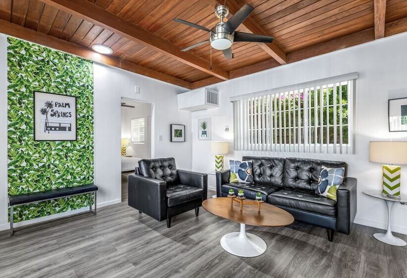 스위트, The Three Fifty Hotel, A Kirkwood Collection