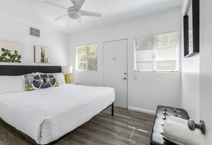 スイート, The Three Fifty Hotel, A Kirkwood Collection