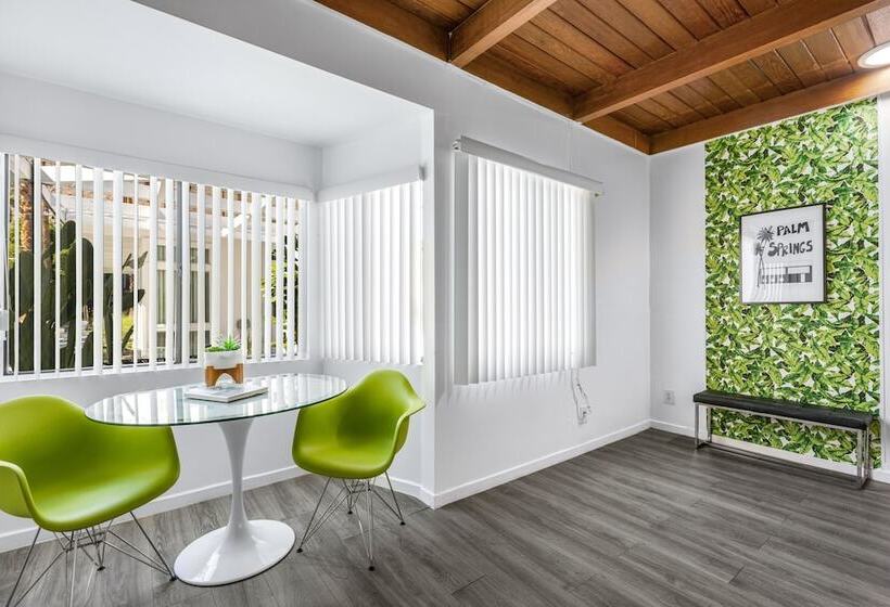 スイート, The Three Fifty Hotel, A Kirkwood Collection