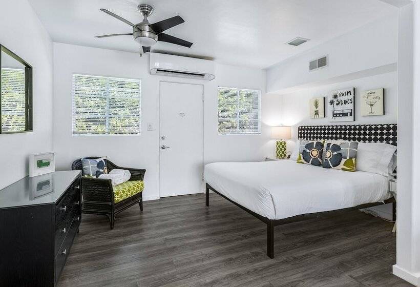 デラックスルーム, The Three Fifty Hotel, A Kirkwood Collection