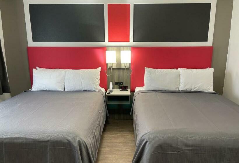Номер Стандарт, Money Saver Motel
