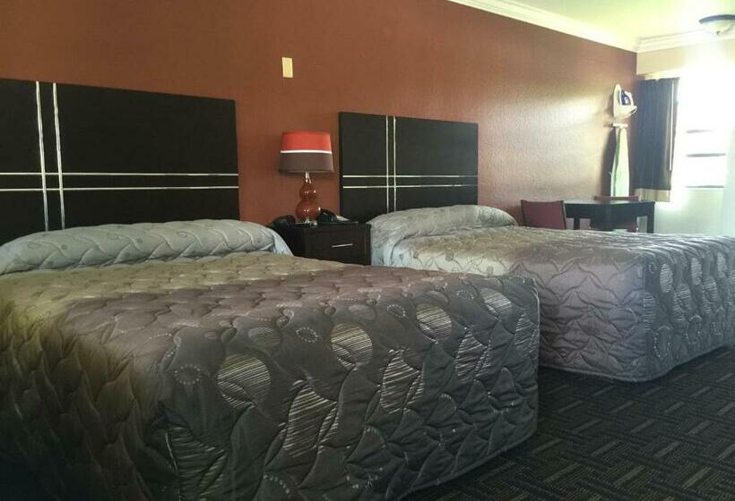 חדר סטנדרט שתי מיטות זוגיות, Orange City Motel   Orange City