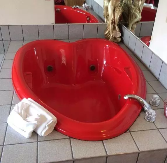 キングサイズベッドのスタンダードルーム, Spring Hill Motel