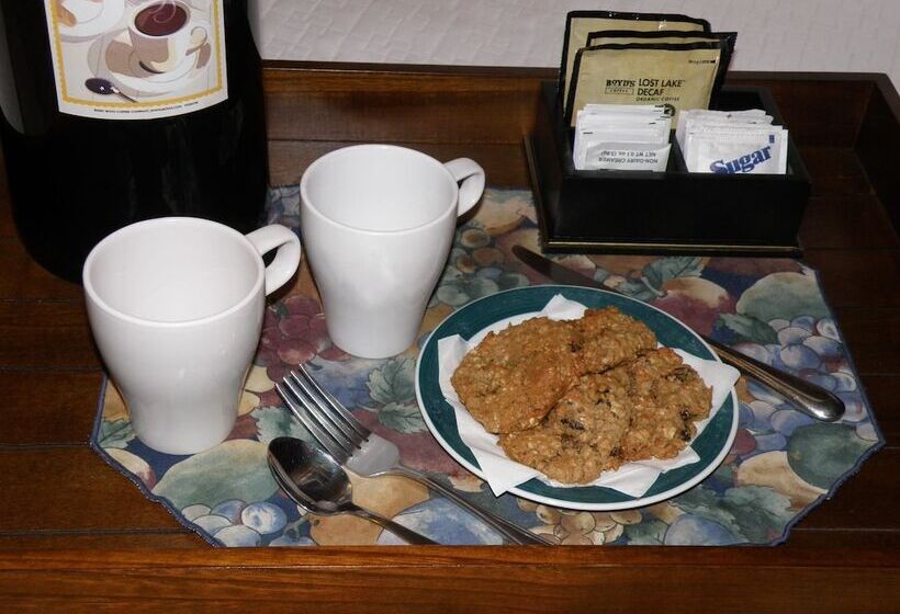 スイート, The River's Edge Motel Lodge & Resort