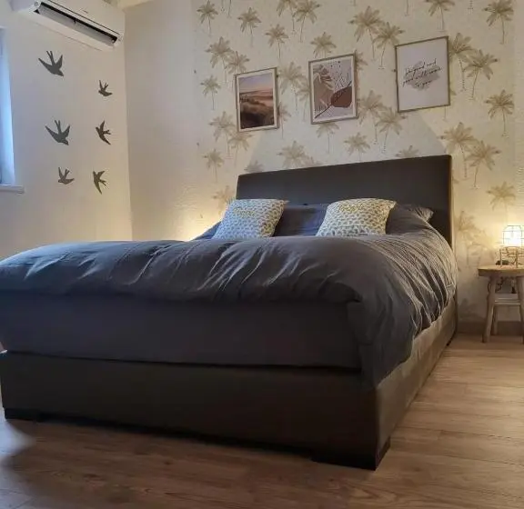 Standard-huone Jaettu Kylpyhuone, Chambre Climatisée Et Cosy Auberge Du Manala Hôtel 24 24