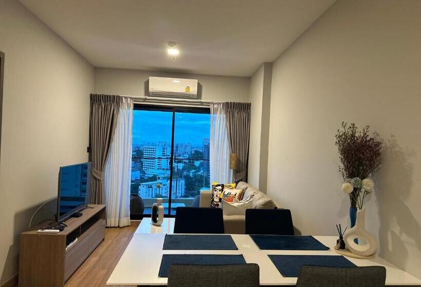 חדר משפחתי, Astra Sky River Chiang Mai