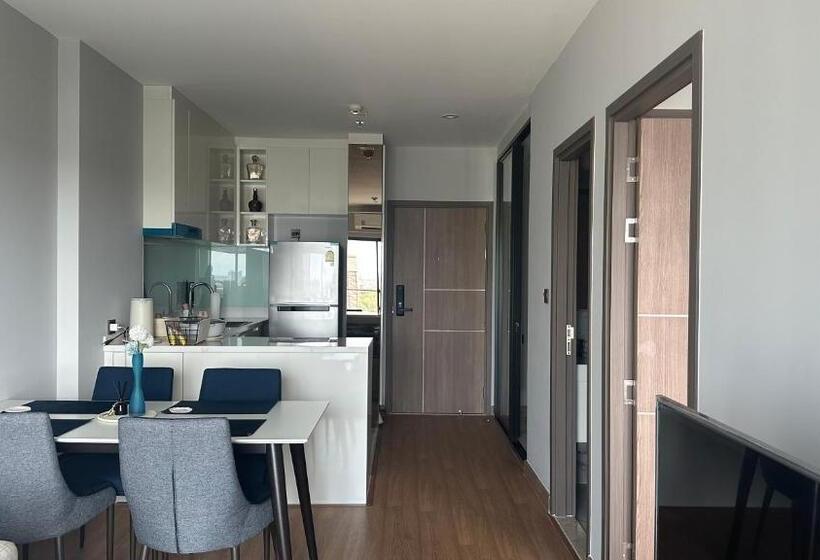 חדר משפחתי, Astra Sky River Chiang Mai