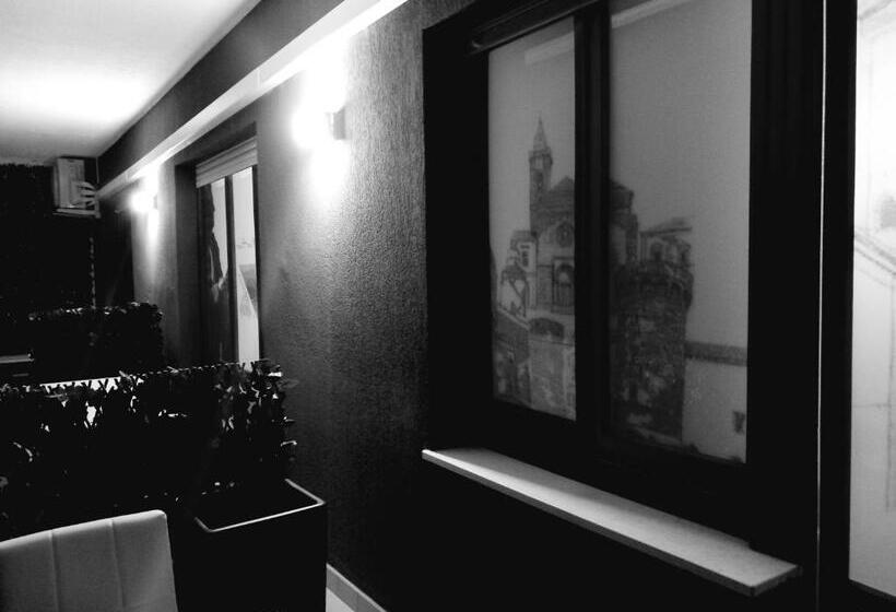 バルコニー付きジュニアスイート, Wast Host By Michelangelo