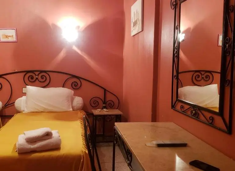スタンダードシングルルーム, Hôtel Ziad