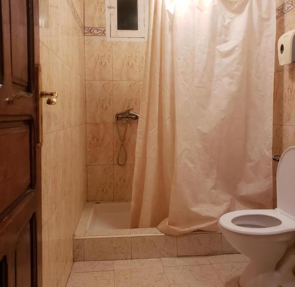 اتاق استاندارد یک نفره, Hôtel Ziad