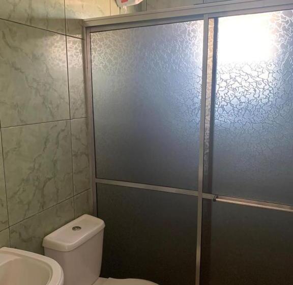 غرفة قياسية ثلاثية, Imigrantes   Várzea Grande