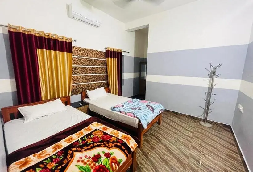 スタンダードトリプルルーム, Kottakkal Ayurfidha Wellness Centre & Dental Clinic