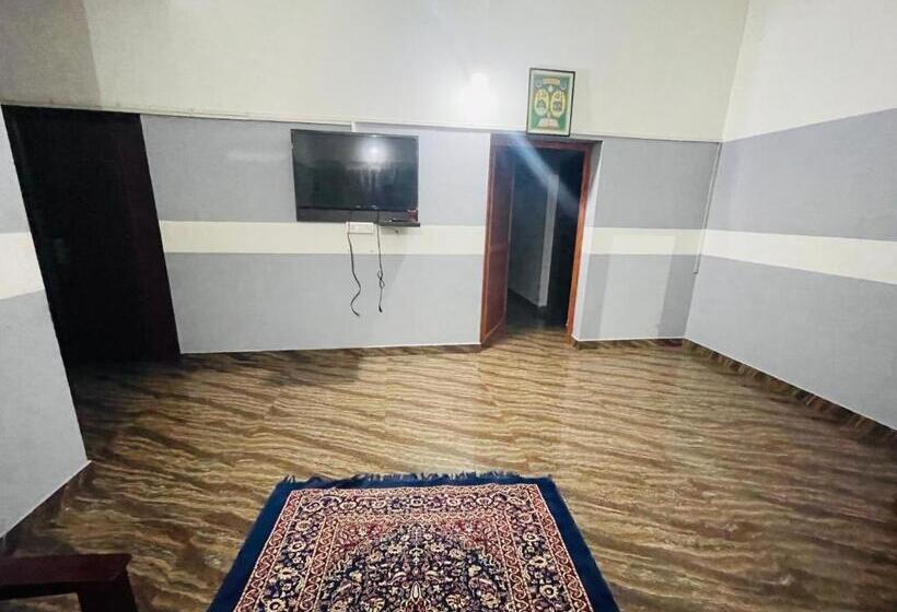 Номер Стандарт Трехместный, Kottakkal Ayurfidha Wellness Centre & Dental Clinic