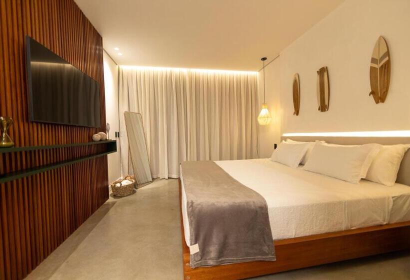 جناح ديلوكس مطل على البحر, Nanii