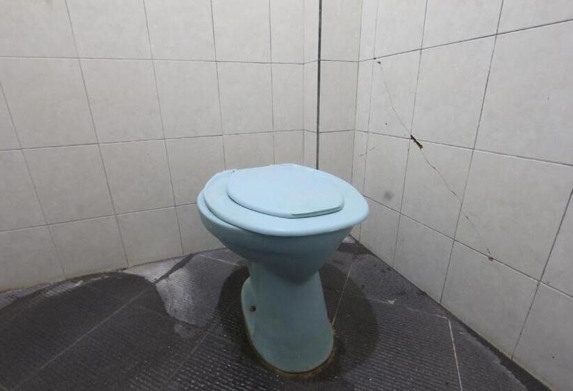 غرفة ديلوكس, Oyo Life 93157 Kos Kaloka