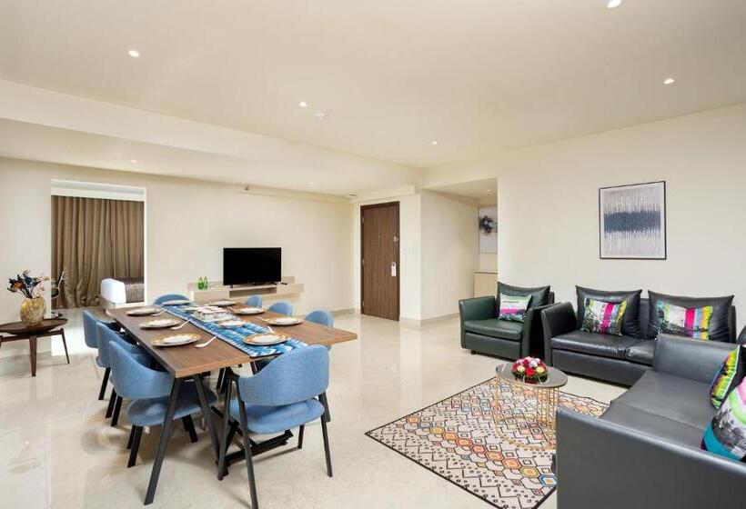 Люкс, Presidency Airport