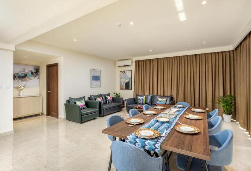 Люкс, Presidency Airport