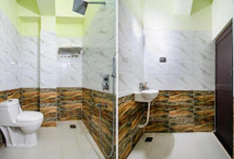 חדר משפחתי, Prince Park