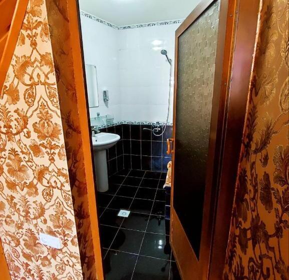 اتاق لوکس چهار تخته, Samandar Bukhara