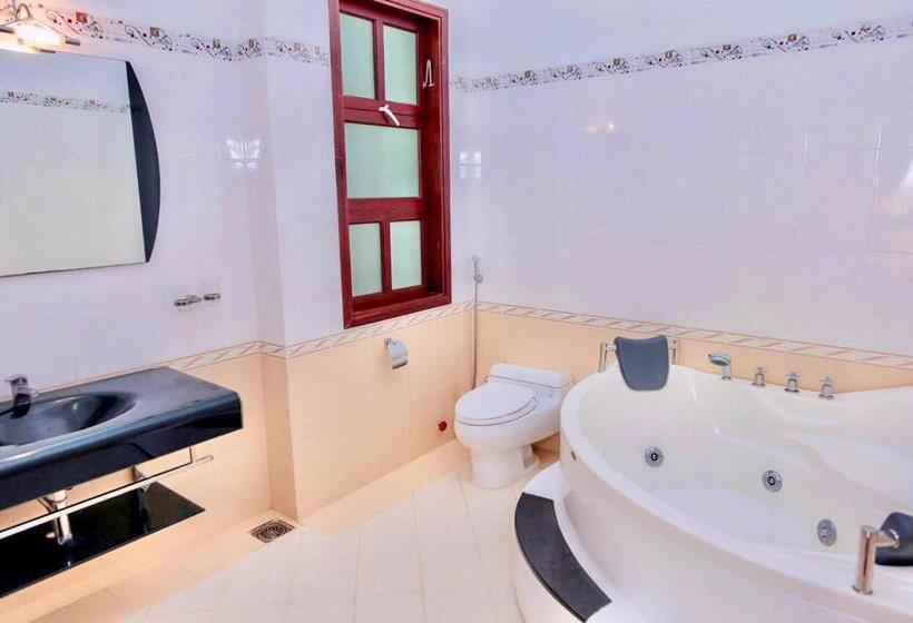 اتاق استاندارد با تخت بزرگ, Lux Hotel Villa Hồ Bơi