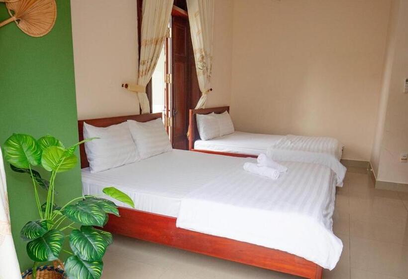 اتاق خانوادگی, Lux Hotel Villa Hồ Bơi