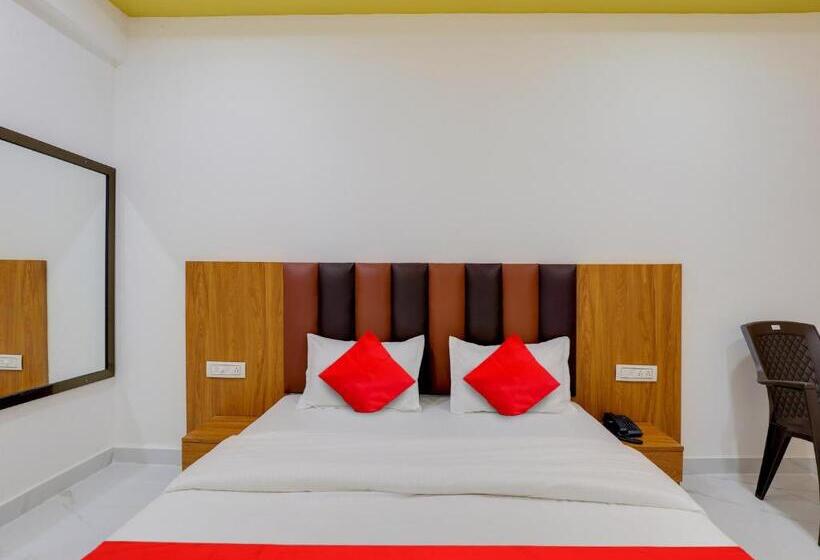 חדר קלאסי לשלושה, Oyo Hotel Raghav Palace