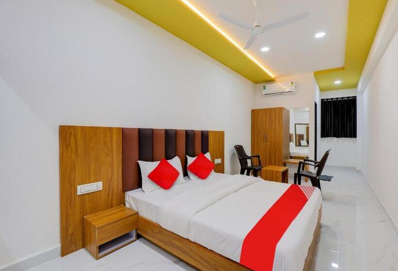 חדר קלאסי לשלושה, Oyo Hotel Raghav Palace