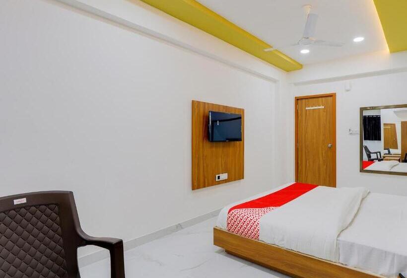 חדר קלאסי לשלושה, Oyo Hotel Raghav Palace