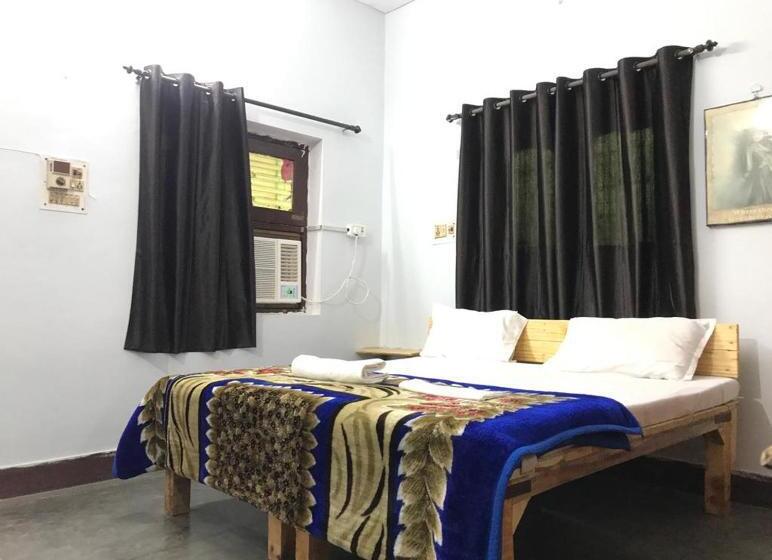 Chambre Standard, Balaji Atithi Bhawan