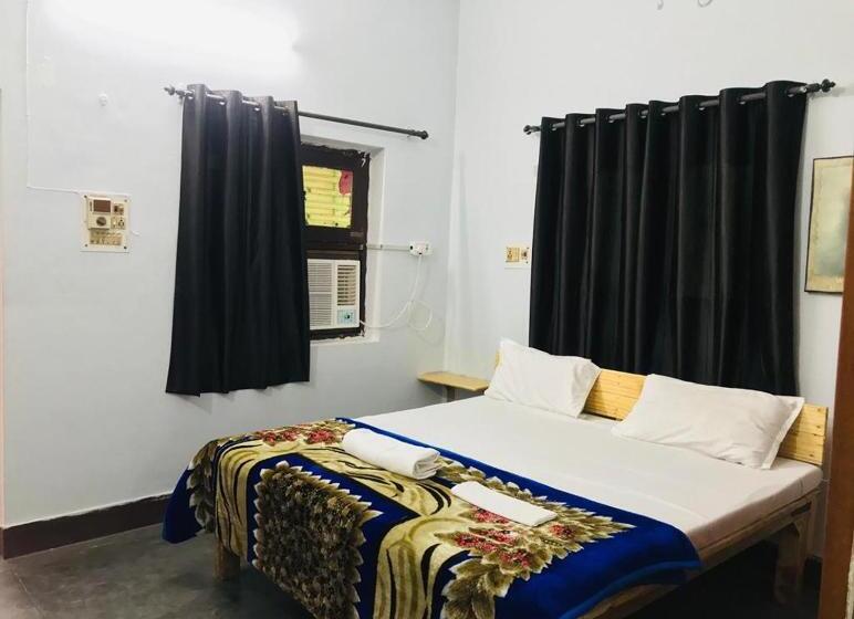 Chambre Standard, Balaji Atithi Bhawan