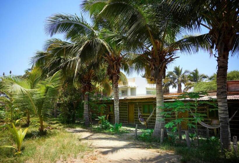 Одноместный Номер Вид на Сад, Casa Tito Máncora Bungalow Privado