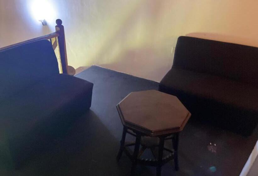 חדר משפחתי נוף להרים, Eagles Lodge   Kandy