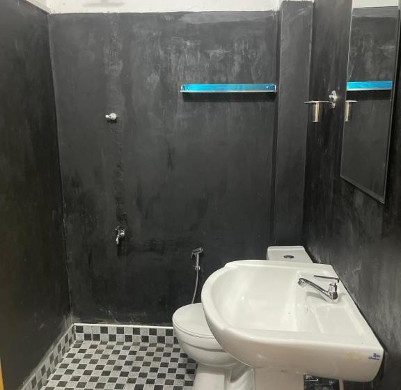 חדר משפחתי נוף להרים, Eagles Lodge   Kandy