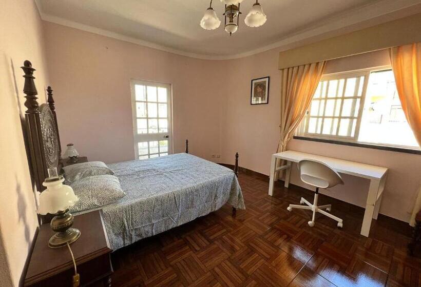 חדר סטנדרט עם מרפסת, Victoria Superb Rooms