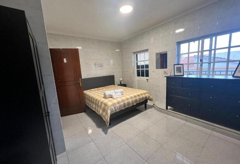 バルコニー付きスタンダードルーム, Victoria Superb Rooms