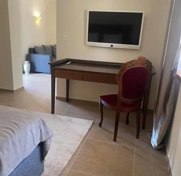 Perhehuone, Vitál Guesthouse
