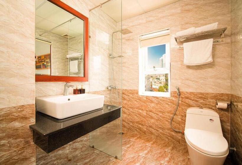 سوییت, Quoc Cuong Hotel & Apartment