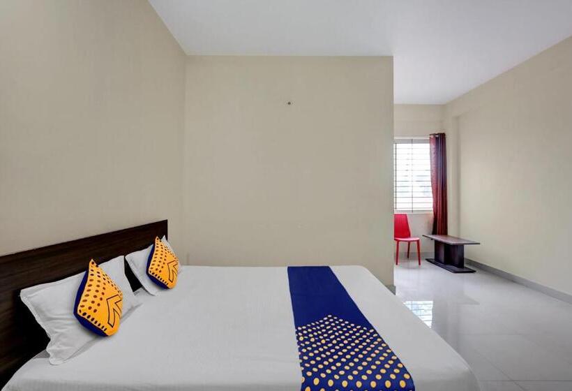 غرفة كلاسيكية ثلاثية, Spot On Capital Inn Hotel Rooms