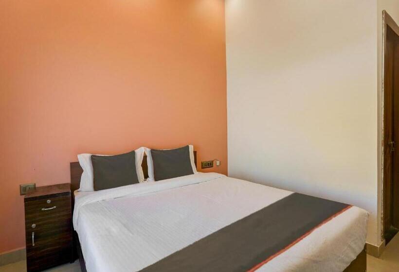 Quarto Triplo Clássico, North Hotel & Lawn