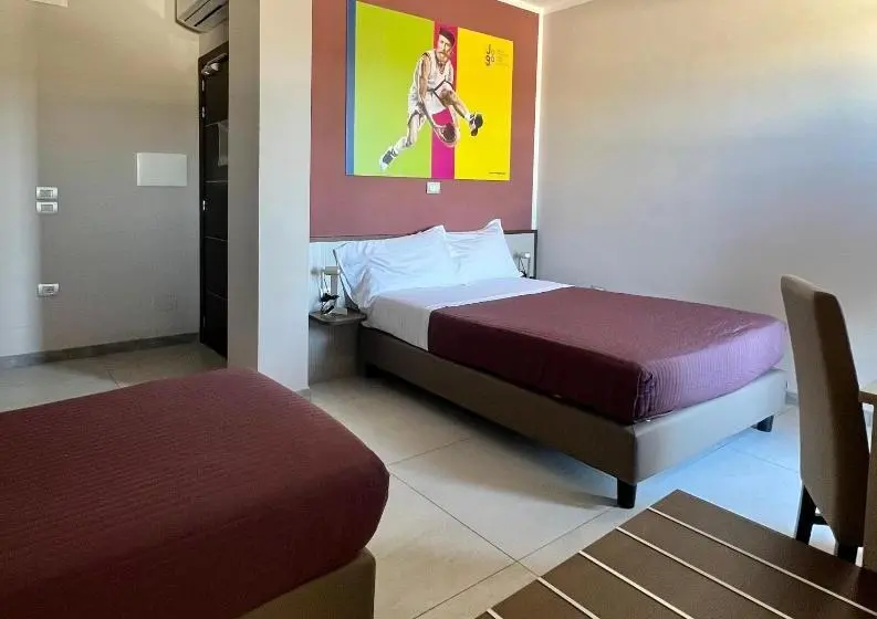 اتاق استاندارد سه نفره, Jogo Rooms
