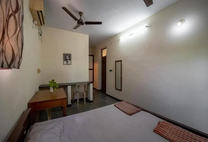 デラックスルーム, Sacar Guest House