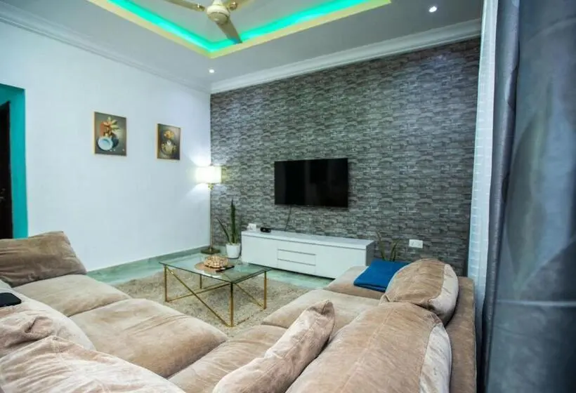 Huoneisto 1 Makuuhuone, Matata Homes Airbnb